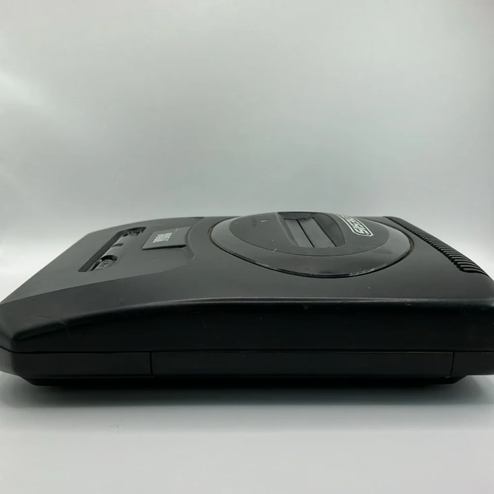 Sega Genesis Model 2 MK-1631 Vintage Video Game Console System‎ Untesed